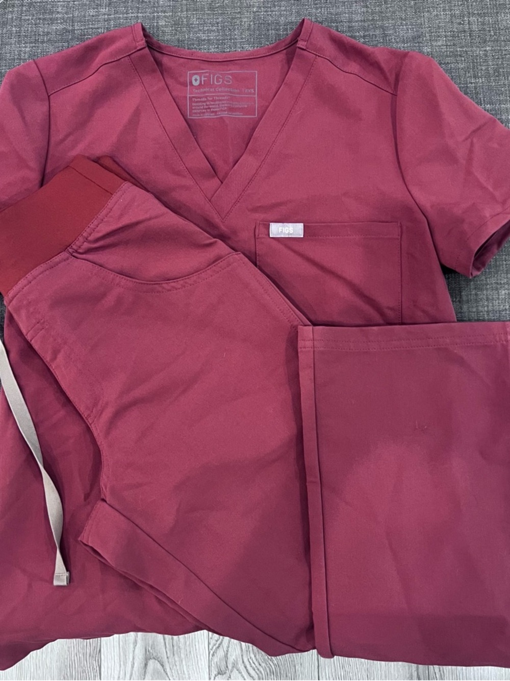Figs Women's Scrub Top and Pants Set in Dark Cherry